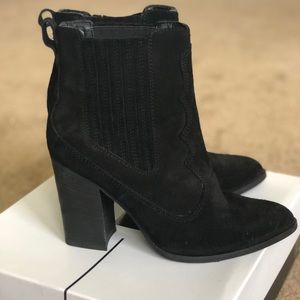 Dolce Vida Conway boots